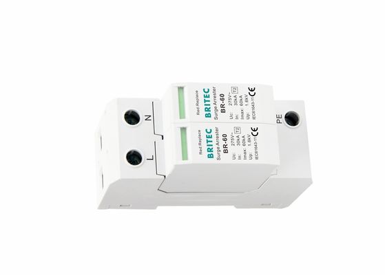 Surge Arrester Arus Pelepasan 60kA dengan Modul Pluggable dan Termoplastik UL94-V0 untuk Perlindungan Daya AC